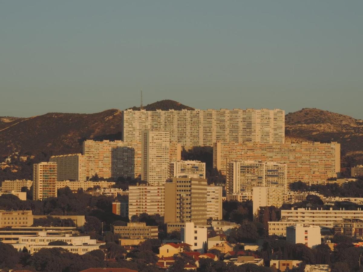 Panoramic View Of Marseille For Two Apartment Bagian luar foto